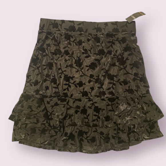 Velvet Floral Sexy Romantic Chic Glam Girly Modern Fairy Party Ruffle Mini Skirt - Picture 1 of 6